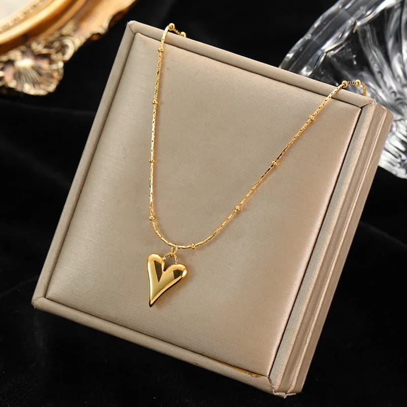 Gold Heart Pendant Necklace