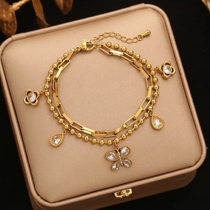 Ziedu un zvaigžņu charms aproce ar pērlēm